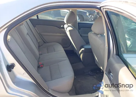 2012 Ford Fusion S z USA, uszkodzony, nr VIN 3FAHP0GA8CR135296